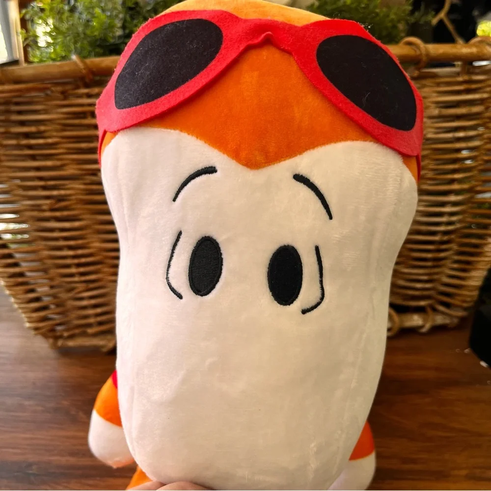 Peanuts snoopy plush in space NASA astronaut from 2022 Macy day parade - Picture 3 of 5